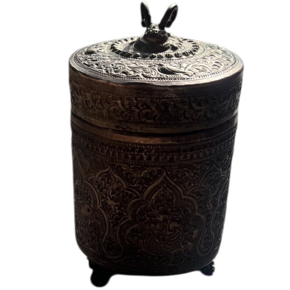 Antique Burmese Thabeik Repousse Silverplated Betel Box Tea Caddy - Picture 2 of 12